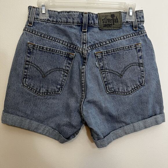 Vintage Y2K‎ Levi SilverTab Jean Shorts Women 5/6 Blue Stone Wash Loose F… - Picture 2 of 5
